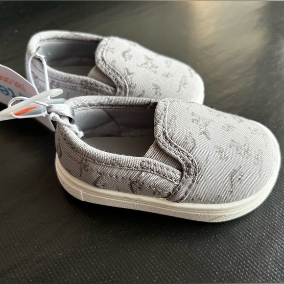 Carter’s grey size 3 dinosaur slip on sneakers Infant Baby - Picture 6 of 7